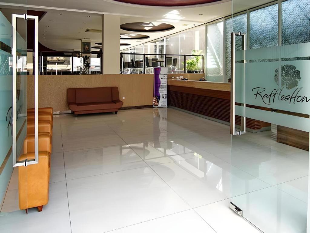 Raffleshom Hotel Bandung Exteriér fotografie