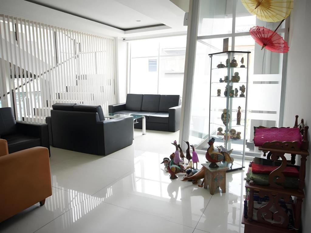 Raffleshom Hotel Bandung Exteriér fotografie