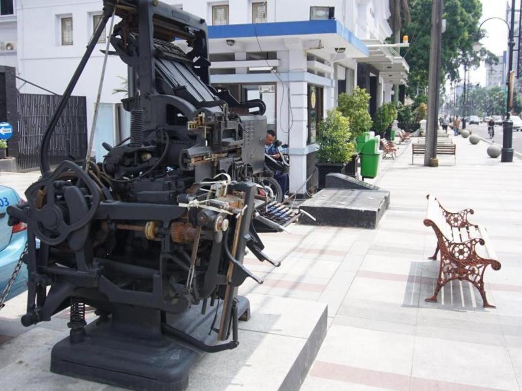Raffleshom Hotel Bandung Exteriér fotografie